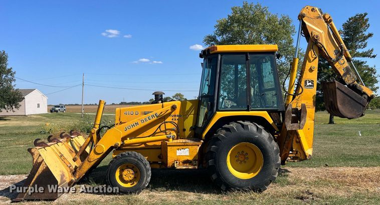 image for item MG9506 1991 John Deere 410D  backhoe