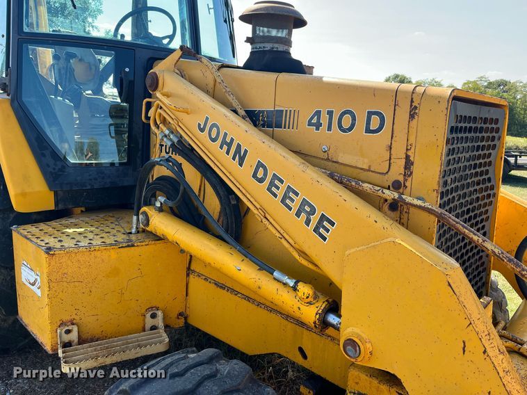image for item MG9506 1991 John Deere 410D  backhoe