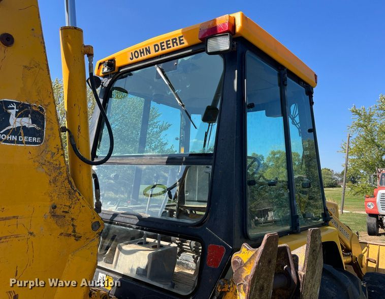 image for item MG9506 1991 John Deere 410D  backhoe