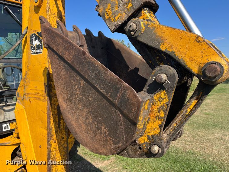 image for item MG9506 1991 John Deere 410D  backhoe