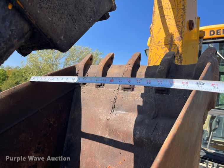 image for item MG9506 1991 John Deere 410D  backhoe