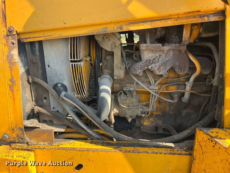 image for item MG9506 1991 John Deere 410D  backhoe