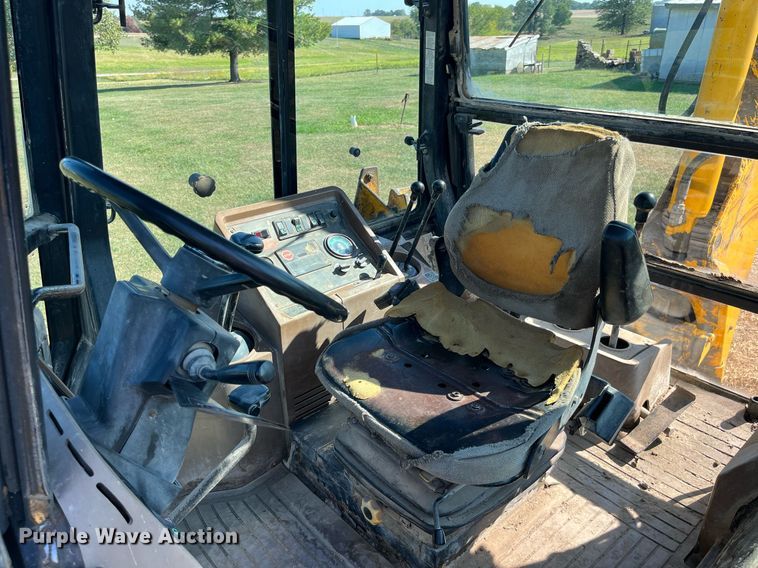 image for item MG9506 1991 John Deere 410D  backhoe