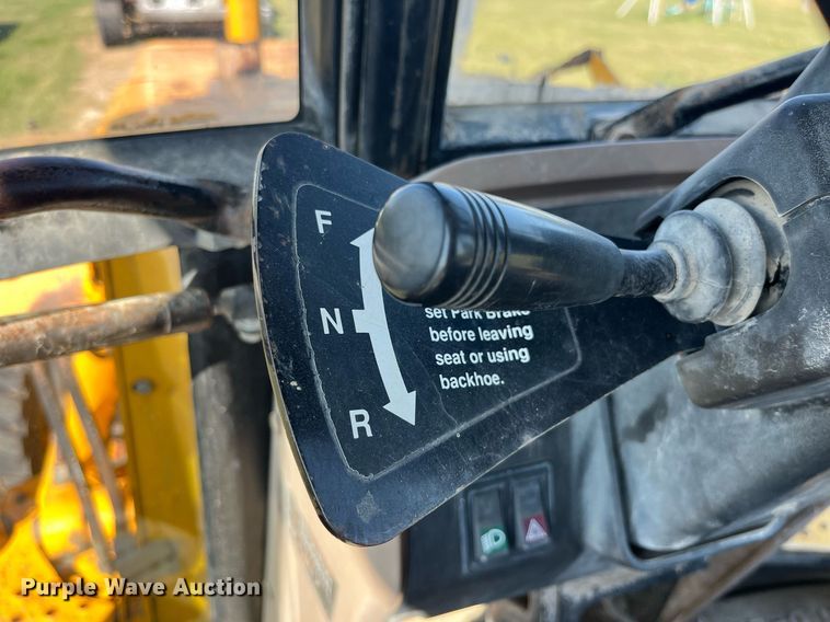 image for item MG9506 1991 John Deere 410D  backhoe