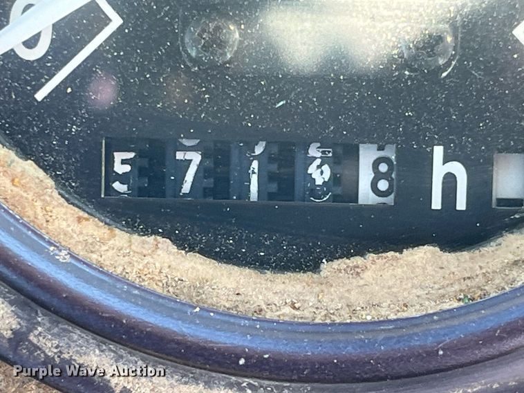 image for item MG9506 1991 John Deere 410D  backhoe