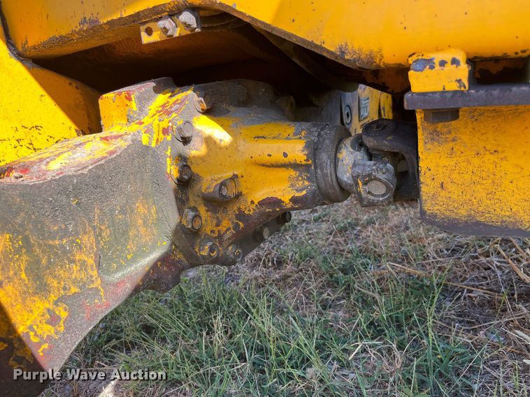 image for item MG9506 1991 John Deere 410D  backhoe