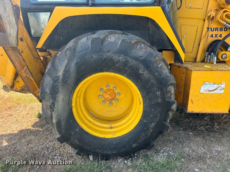 image for item MG9506 1991 John Deere 410D  backhoe