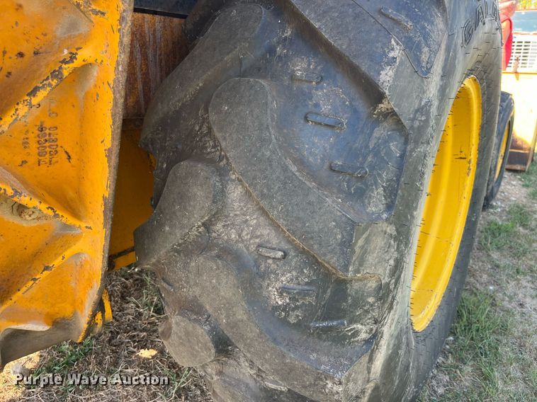 image for item MG9506 1991 John Deere 410D  backhoe