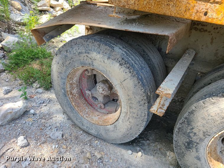 image for item MG9649 Cedarapids 4336 crusher