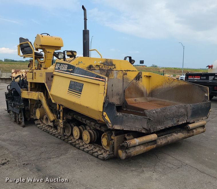 image for item MG9744 2004 Caterpillar AP650B  screed