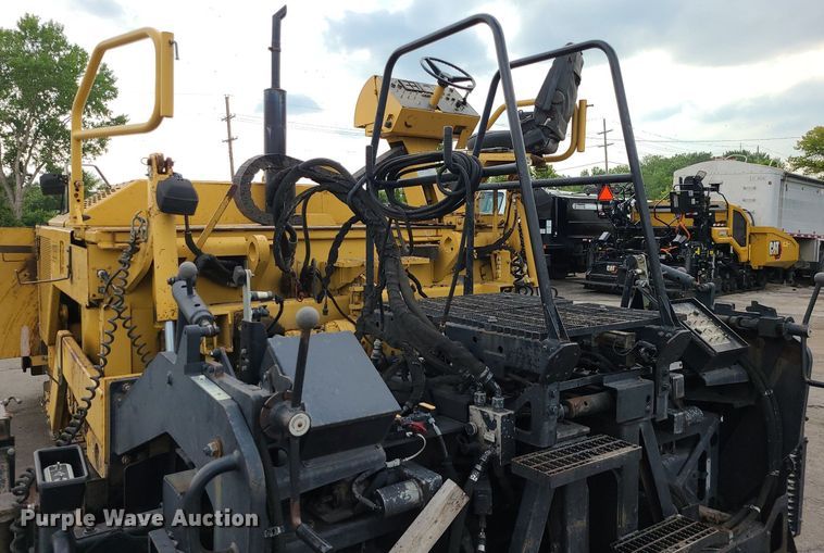 image for item MG9744 2004 Caterpillar AP650B  screed