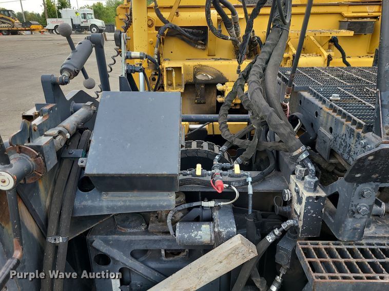 image for item MG9744 2004 Caterpillar AP650B  screed