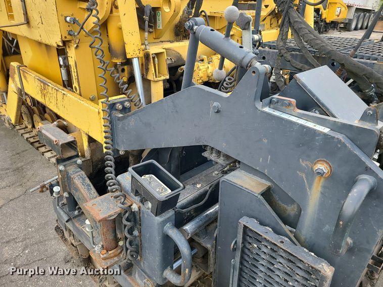 image for item MG9744 2004 Caterpillar AP650B  screed