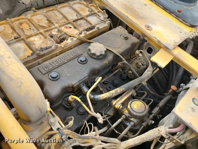 image for item MG9744 2004 Caterpillar AP650B  screed