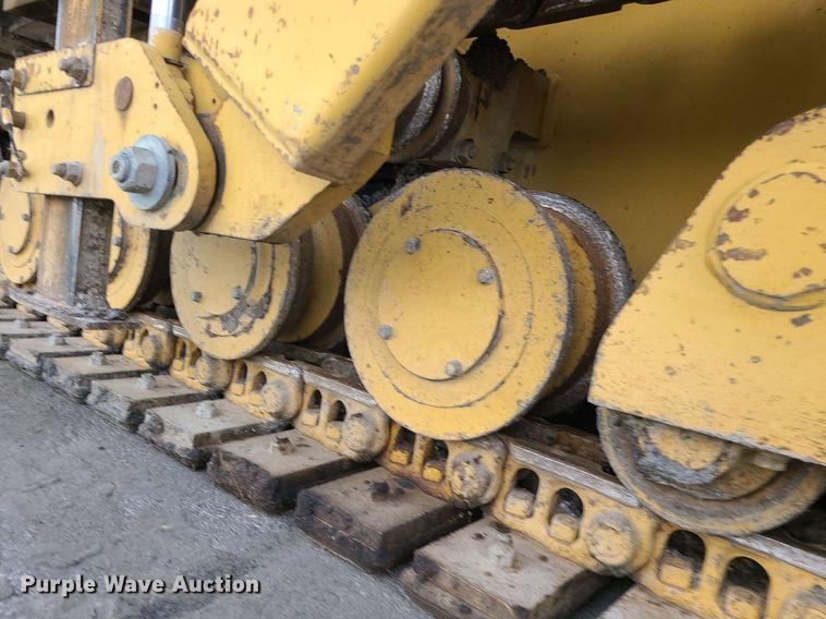 image for item MG9744 2004 Caterpillar AP650B  screed