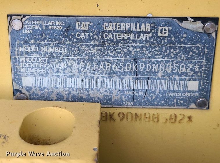 image for item MG9744 2004 Caterpillar AP650B  screed