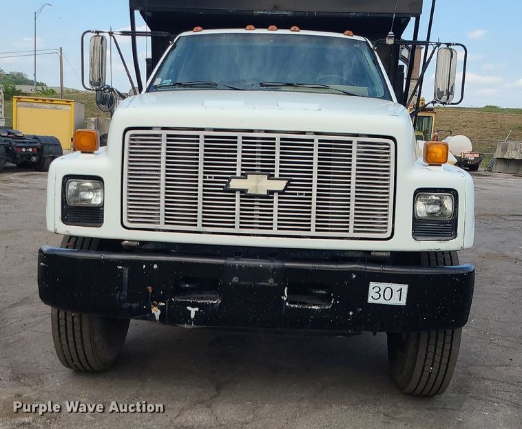 image for item MG9751 1990 Chevrolet 6500 Kodiak  dump truck