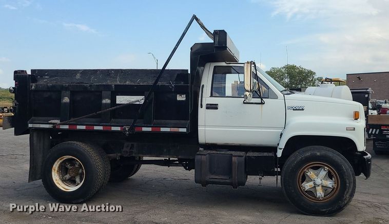 image for item MG9751 1990 Chevrolet 6500 Kodiak  dump truck