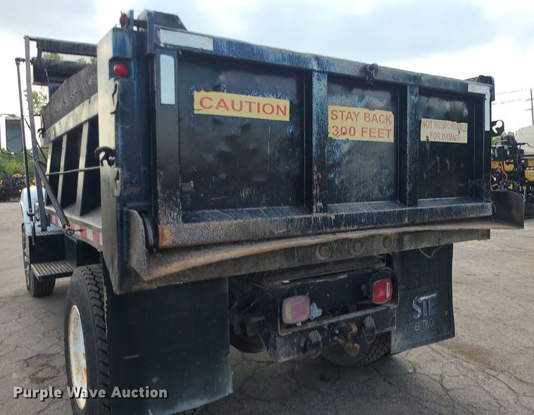 image for item MG9751 1990 Chevrolet 6500 Kodiak  dump truck