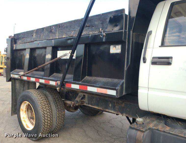 image for item MG9751 1990 Chevrolet 6500 Kodiak  dump truck