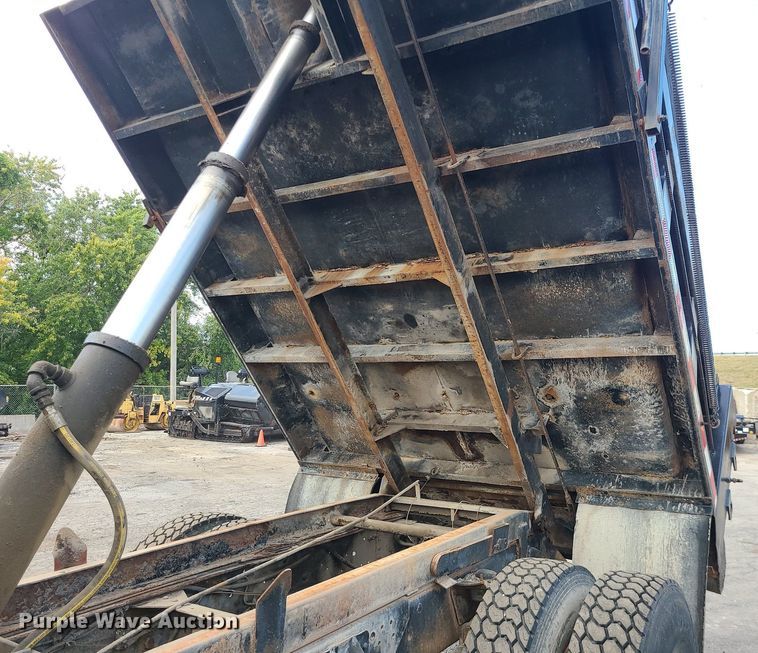 image for item MG9751 1990 Chevrolet 6500 Kodiak  dump truck