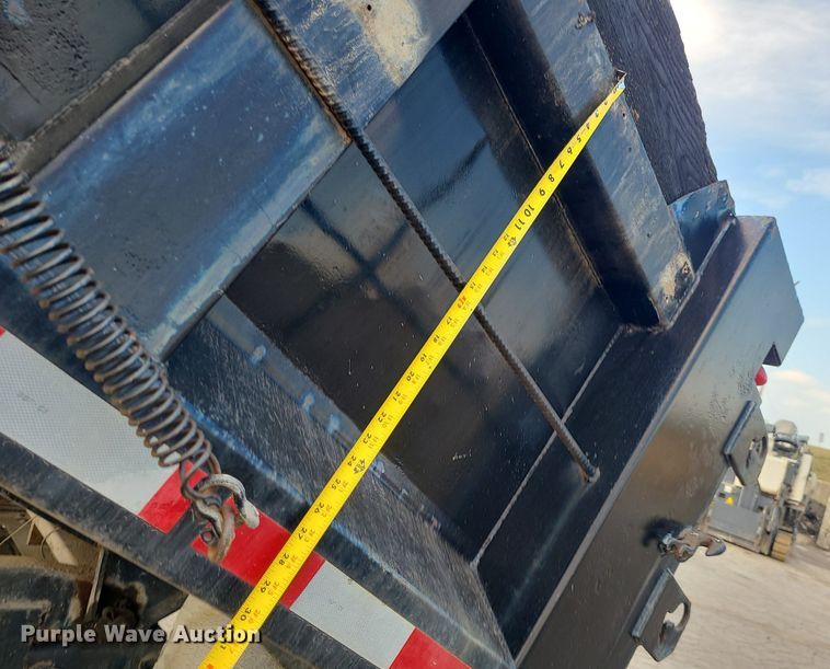 image for item MG9751 1990 Chevrolet 6500 Kodiak  dump truck