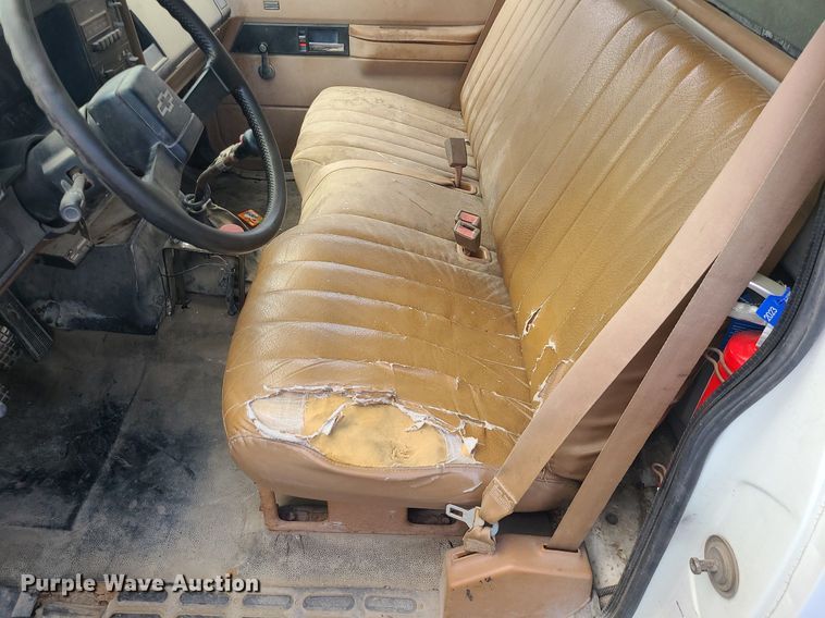 image for item MG9751 1990 Chevrolet 6500 Kodiak  dump truck