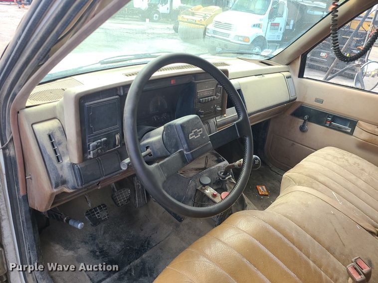 image for item MG9751 1990 Chevrolet 6500 Kodiak  dump truck