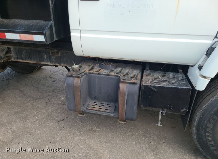 image for item MG9751 1990 Chevrolet 6500 Kodiak  dump truck