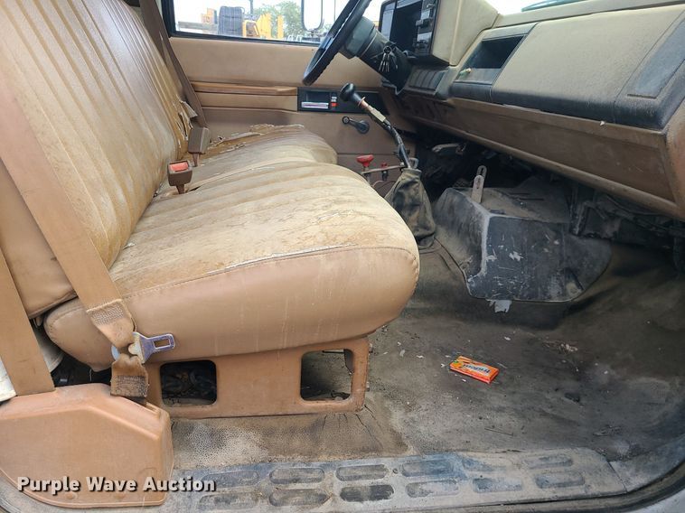 image for item MG9751 1990 Chevrolet 6500 Kodiak  dump truck