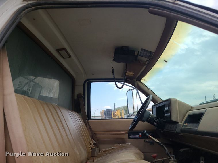 image for item MG9751 1990 Chevrolet 6500 Kodiak  dump truck