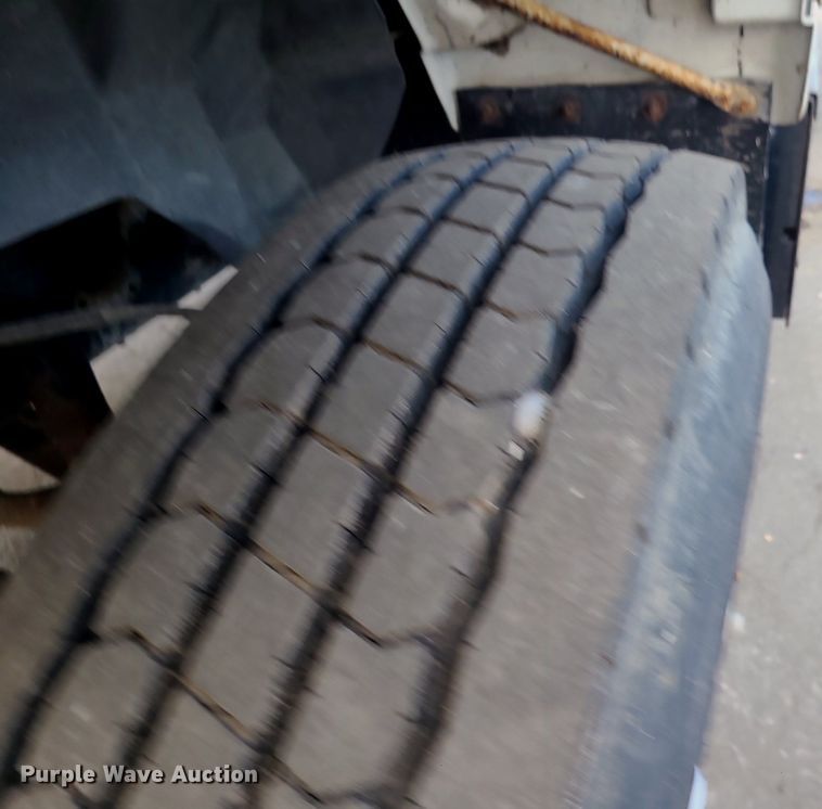 image for item MG9751 1990 Chevrolet 6500 Kodiak  dump truck