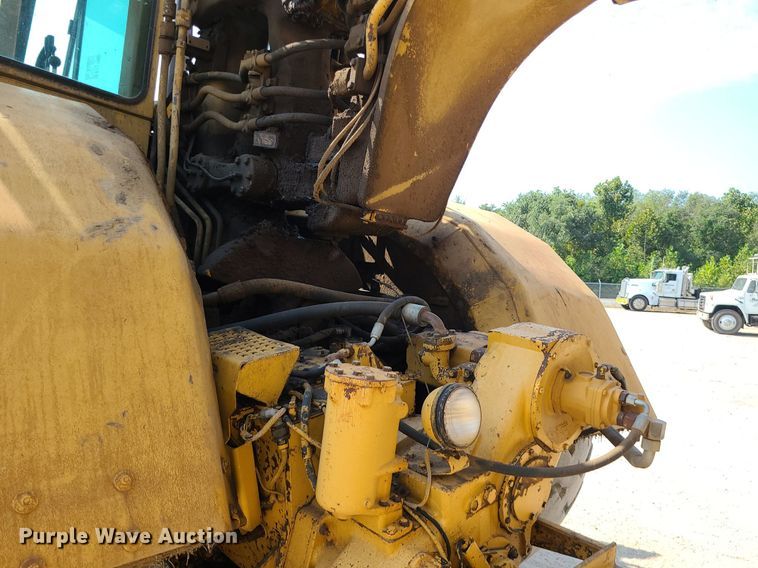 image for item MG9758 1988 Caterpillar 627E  conventional scraper