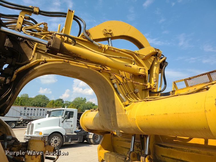 image for item MG9758 1988 Caterpillar 627E  conventional scraper