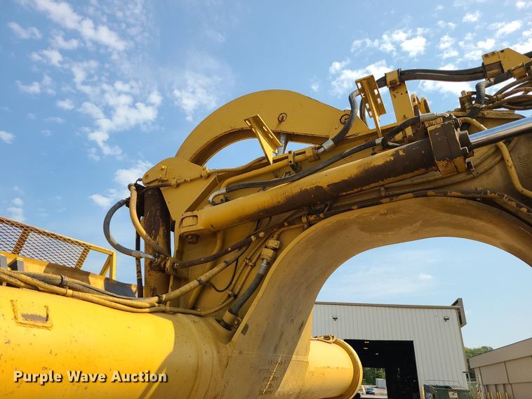 image for item MG9758 1988 Caterpillar 627E  conventional scraper