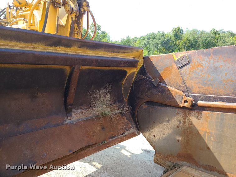 image for item MG9758 1988 Caterpillar 627E  conventional scraper