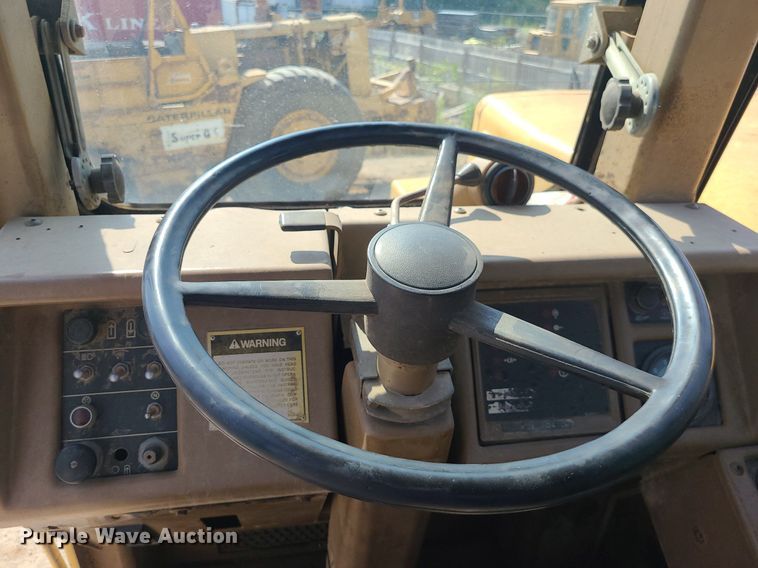 image for item MG9758 1988 Caterpillar 627E  conventional scraper