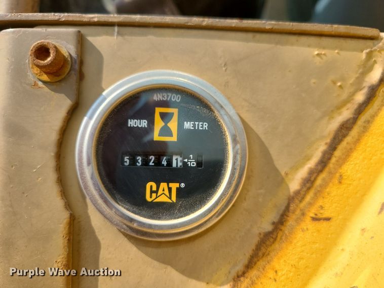 image for item MG9758 1988 Caterpillar 627E  conventional scraper