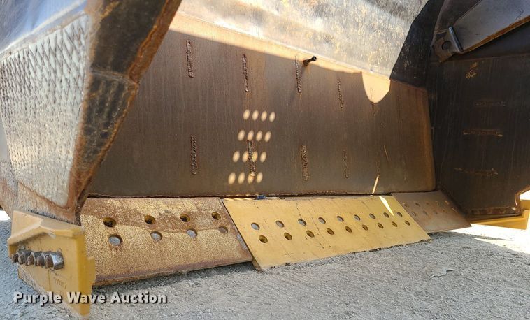 image for item MG9759 1977 Caterpillar 627B  conventional scraper