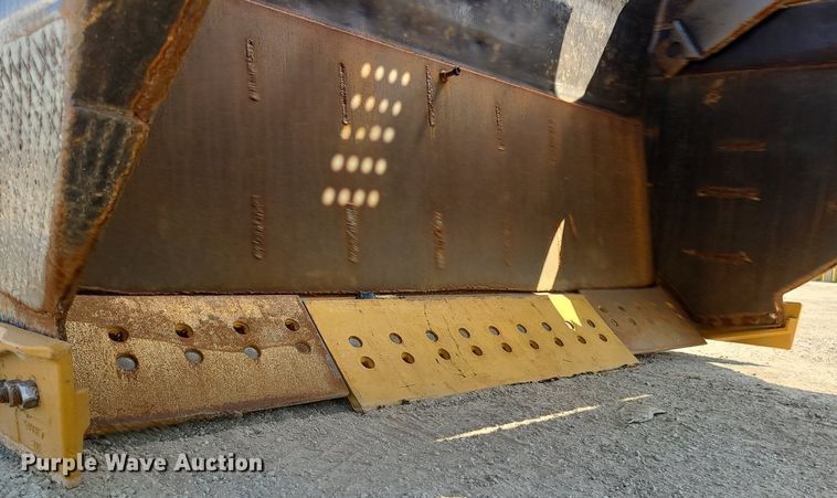 image for item MG9759 1977 Caterpillar 627B  conventional scraper