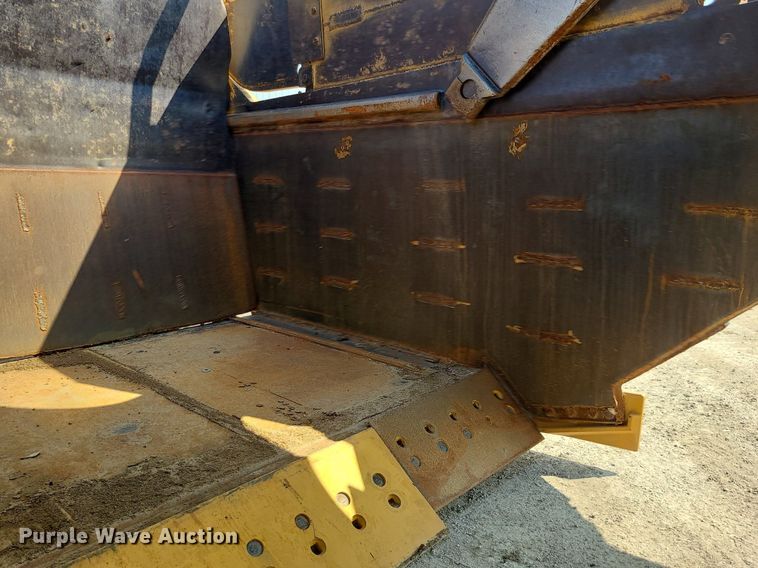 image for item MG9759 1977 Caterpillar 627B  conventional scraper