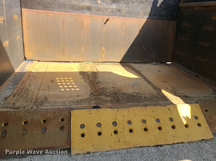 image for item MG9759 1977 Caterpillar 627B  conventional scraper