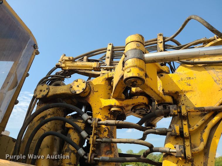 image for item MG9759 1977 Caterpillar 627B  conventional scraper