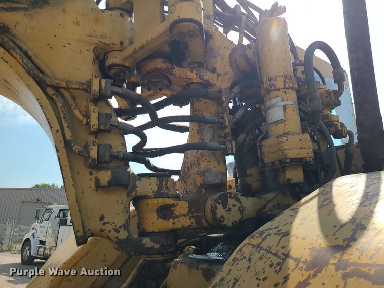 image for item MG9759 1977 Caterpillar 627B  conventional scraper