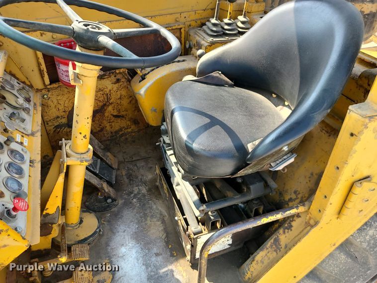 image for item MG9759 1977 Caterpillar 627B  conventional scraper