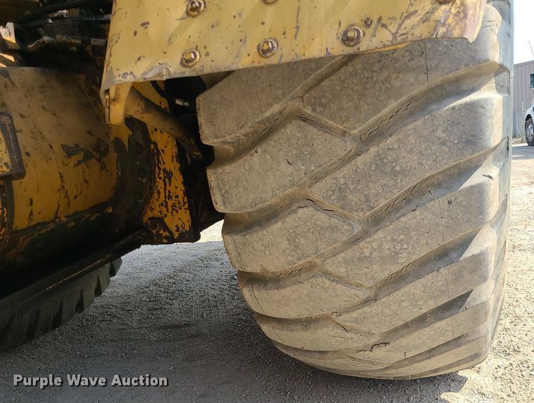 image for item MG9759 1977 Caterpillar 627B  conventional scraper