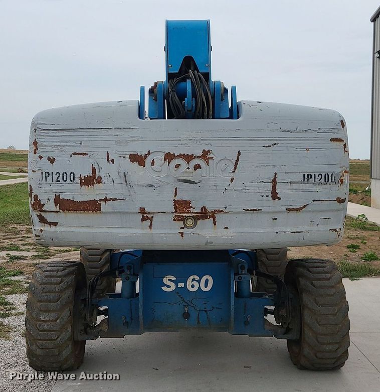 image for item MG9767 2003 Genie S-60 boom lift