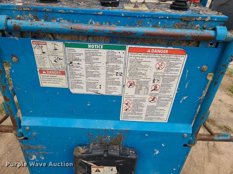 image for item MG9767 2003 Genie S-60 boom lift