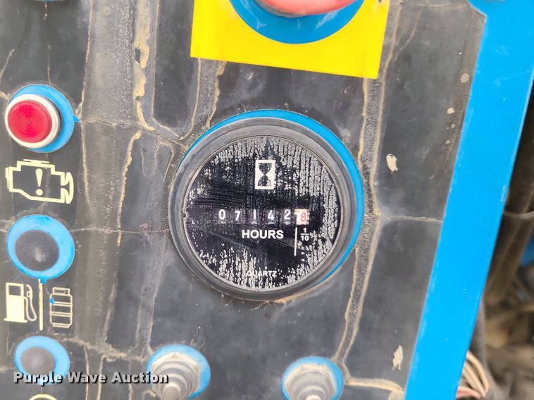 image for item MG9767 2003 Genie S-60 boom lift