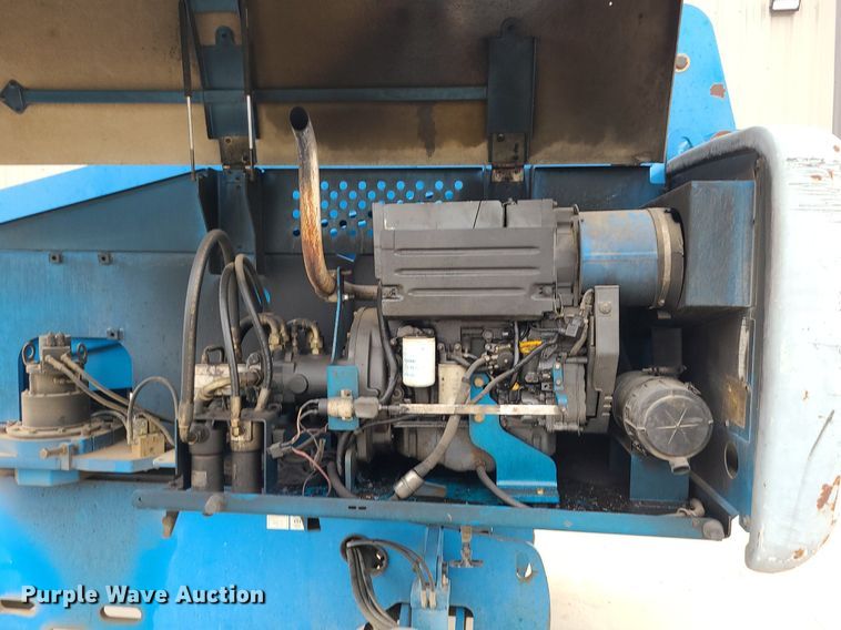image for item MG9767 2003 Genie S-60 boom lift